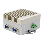 Equipamento AAEON BOXER-8251AI, vista de três quartos com portas COM e terminal